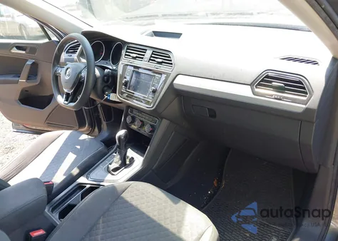 2018 Volkswagen Tiguan 2.0T S z USA, uszkodzony, nr VIN 3VV1B7AX2JM049011